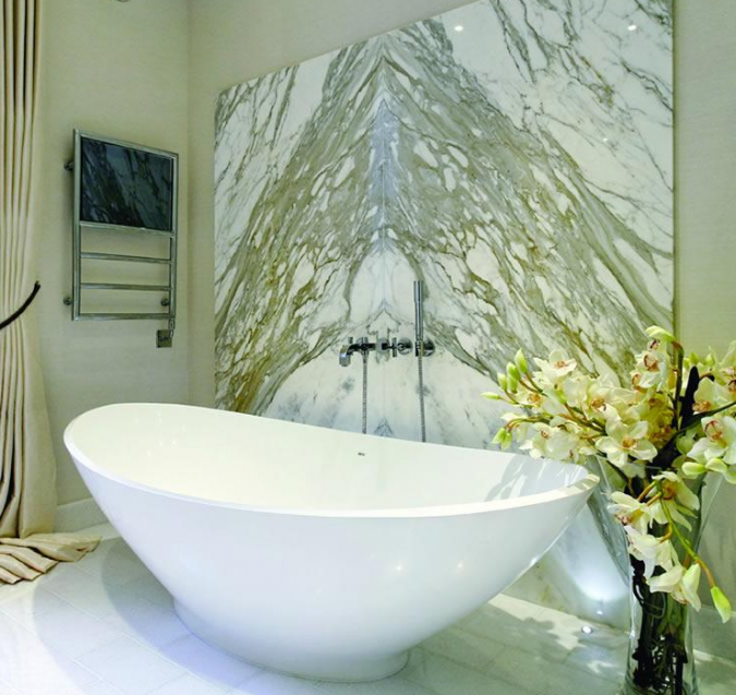 Kurv Cian Solid Surface Freestanding Bath, 1890 x 900 - BC Designs 