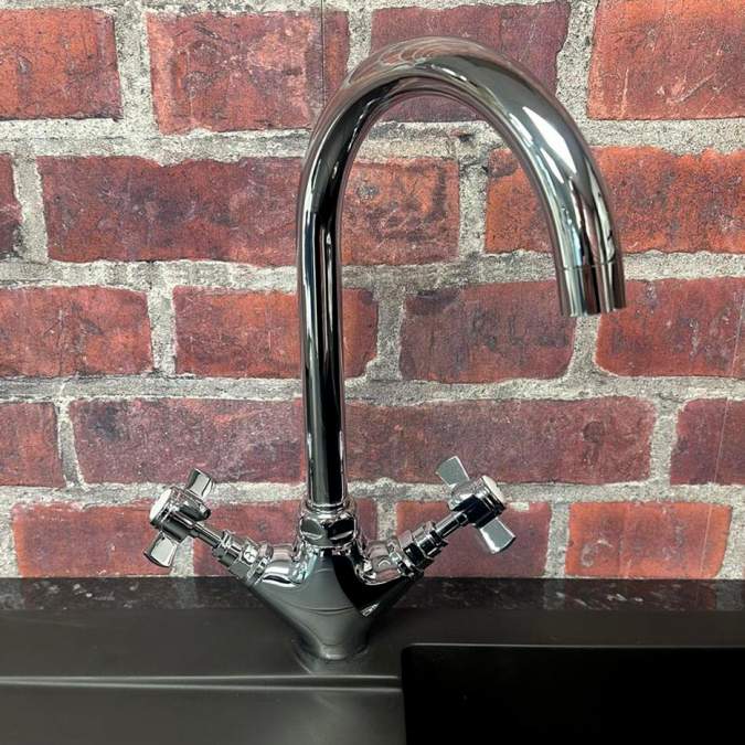 Traditional Cross-Handle Kitchen Sink Mixer Tap - Nuie