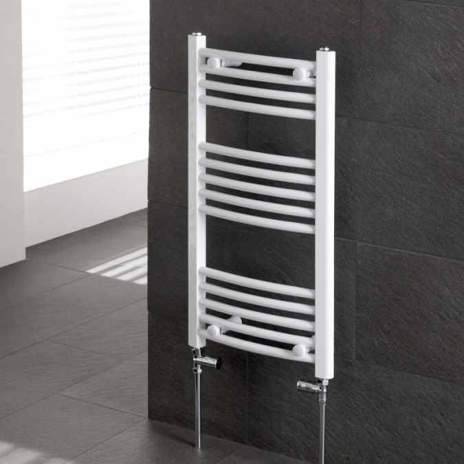 Eastbrook Wendover 600 x 400mm White Curved Towel Radiator