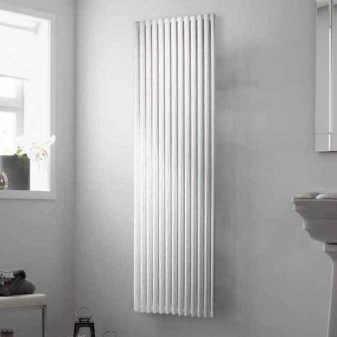 DQ Vulcano Single 1971 x 320 White Vertical Radiator