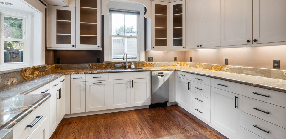 Open Plan Modern Kitchen