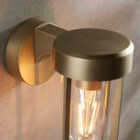 Mandarin_Wall_Light_Brass_Lifestyle2.jpg