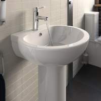 Muscovy Closed Back Close Coupled Toilet & Soft Close Seat