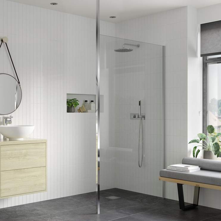 Supreme 700mm Wetroom Panel & Floor-to-Ceiling Pole